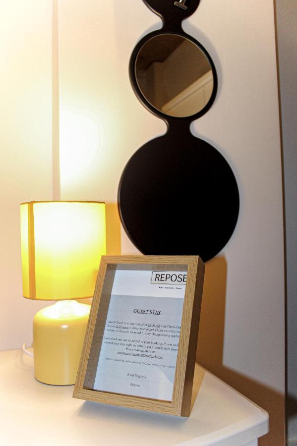 Modern Luxury Serviced Duplex Apartments By Repose- 150 Metro Court, بروميتش الغربية المظهر الخارجي الصورة