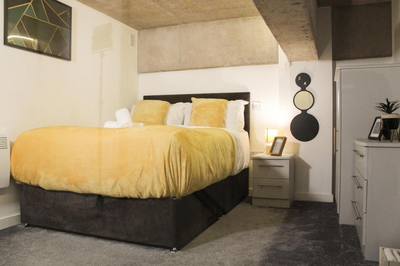 Modern Luxury Serviced Duplex Apartments By Repose- 150 Metro Court, بروميتش الغربية المظهر الخارجي الصورة