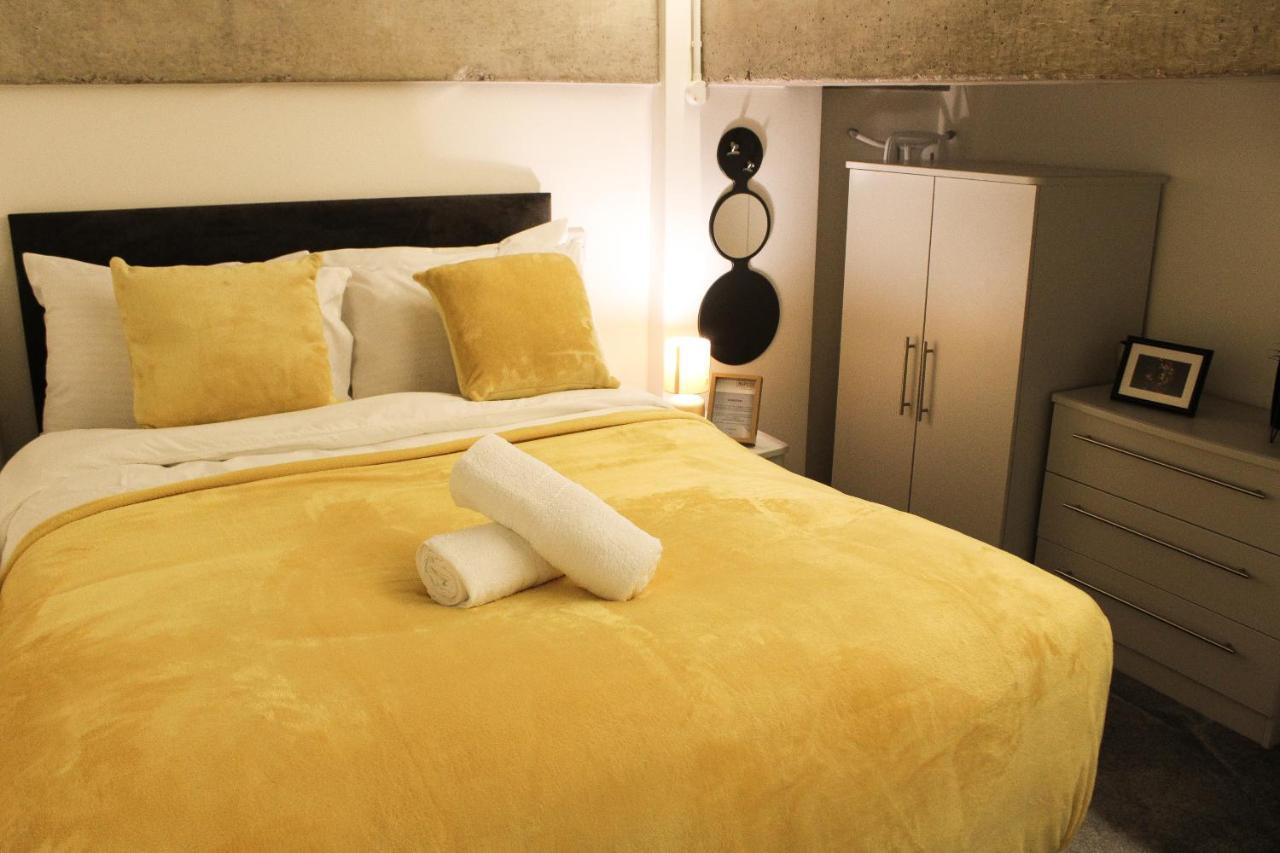 Modern Luxury Serviced Duplex Apartments By Repose- 150 Metro Court, بروميتش الغربية المظهر الخارجي الصورة